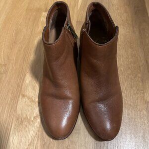 Sam Edelman Petty Ankle Booties Size 8.5